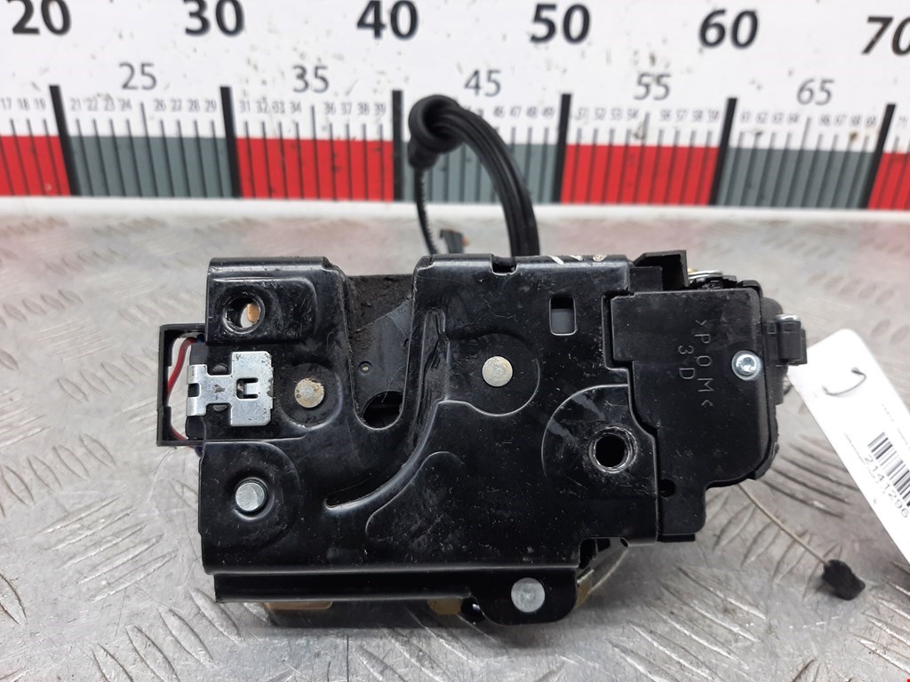 Замок двери передней правой VOLKSWAGEN Golf IV 1997-2003