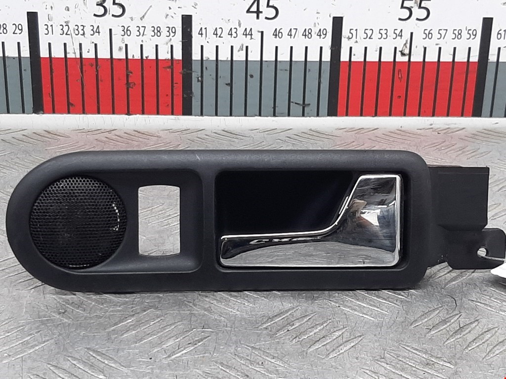 Ручка дверная задняя внутренняя правая VOLKSWAGEN Golf IV 1997-2003
