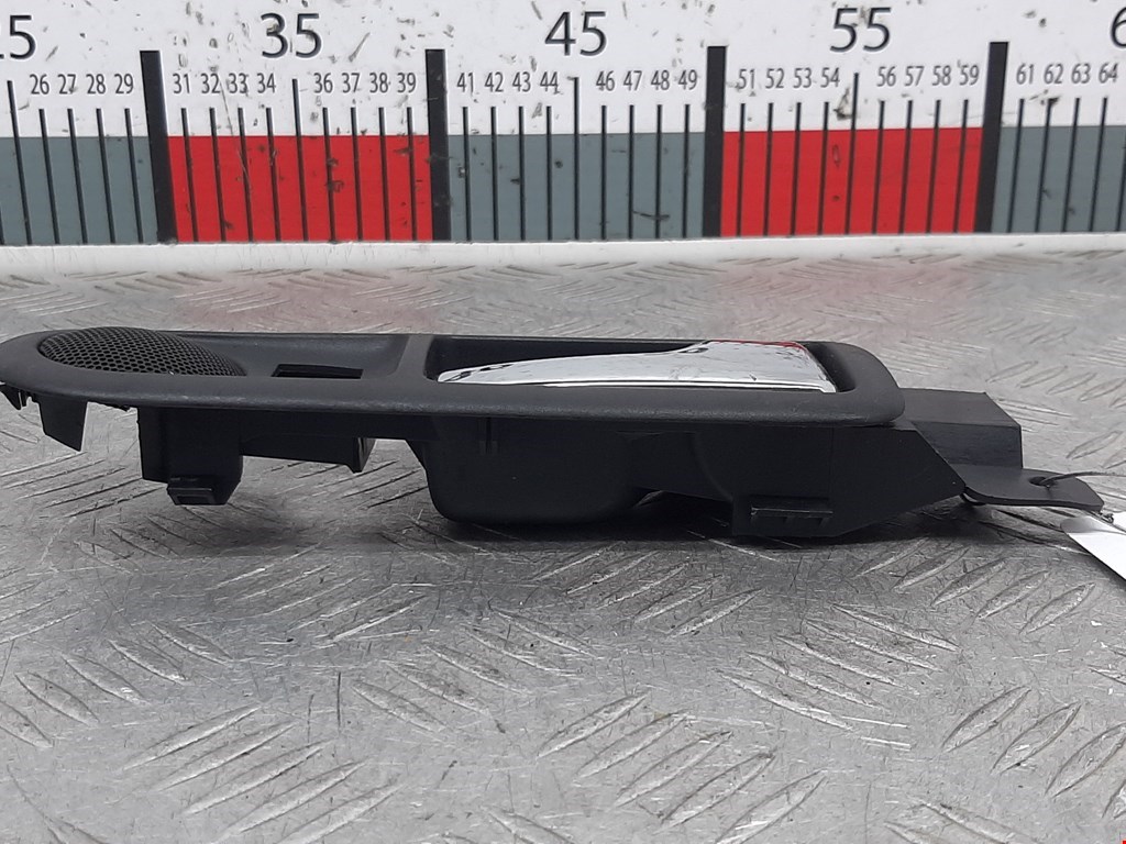 Ручка дверная задняя внутренняя правая VOLKSWAGEN Golf IV 1997-2003