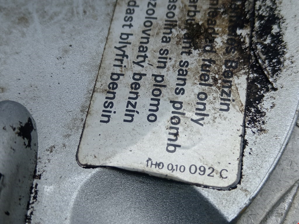 Лючок бензобака VOLKSWAGEN Polo III 1994-2001