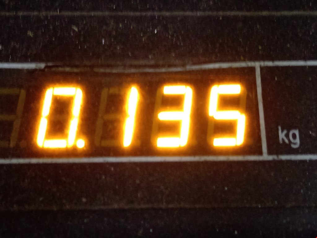 Лючок бензобака VOLKSWAGEN Polo III 1994-2001