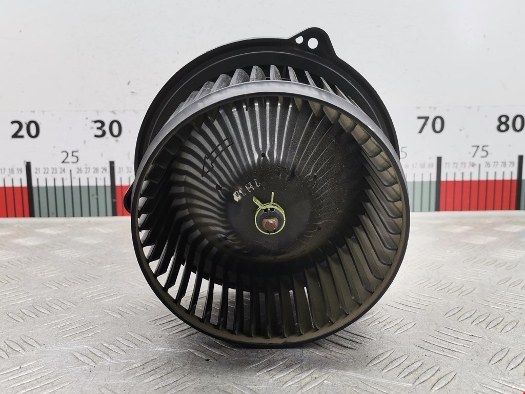 Моторчик (мотор) отопителя салона CHEVROLET Spark 2005-2010