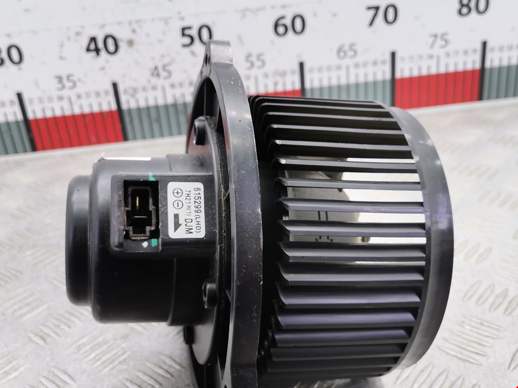 Моторчик (мотор) отопителя салона CHEVROLET Spark 2005-2010