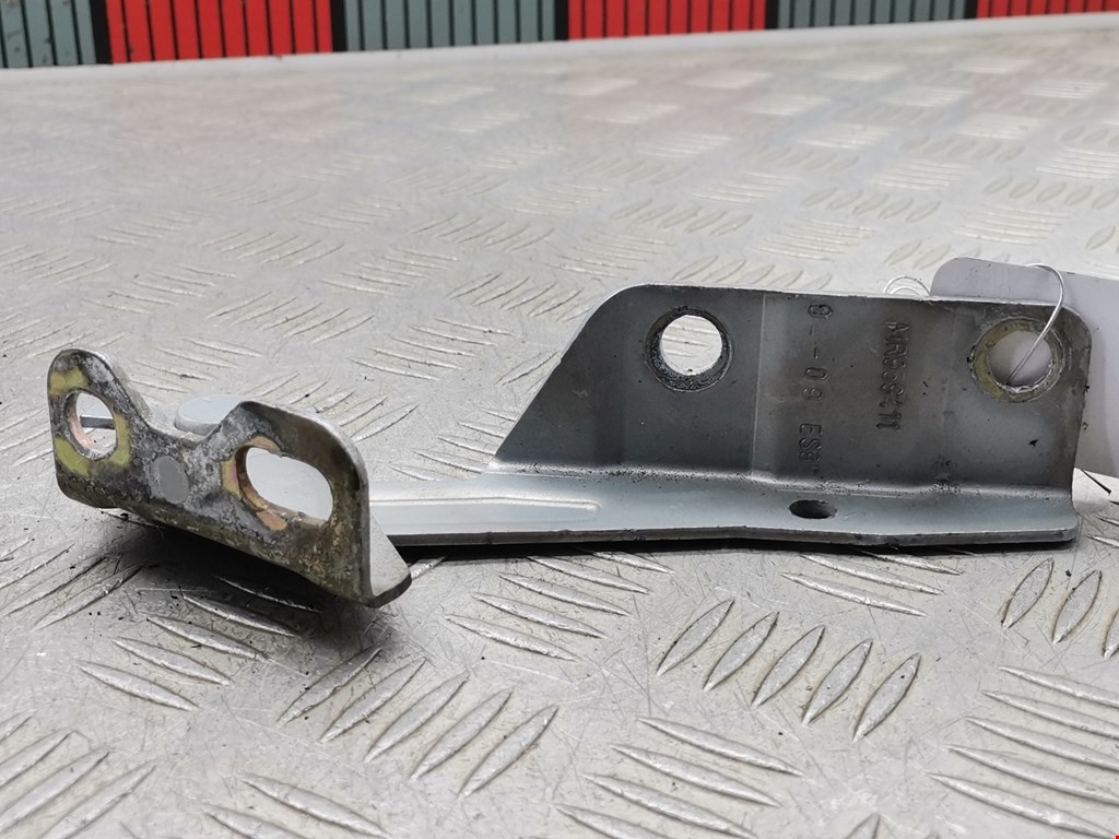 Петля капота левая/правая MITSUBISHI Colt Z3 2003-2012