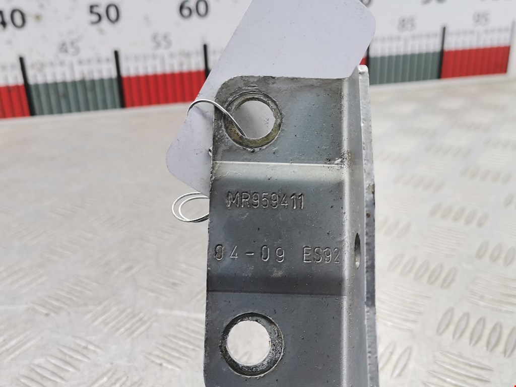 Петля капота левая/правая MITSUBISHI Colt Z3 2003-2012