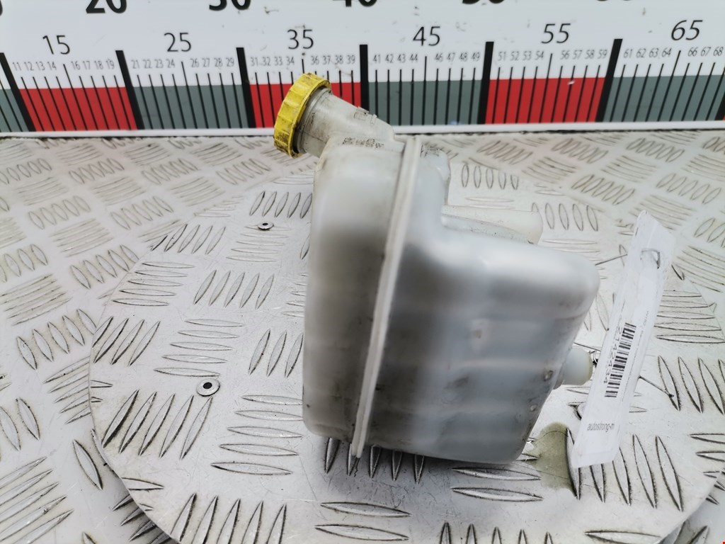 Бачок главного тормозного цилиндра JEEP Compass 2006-2016