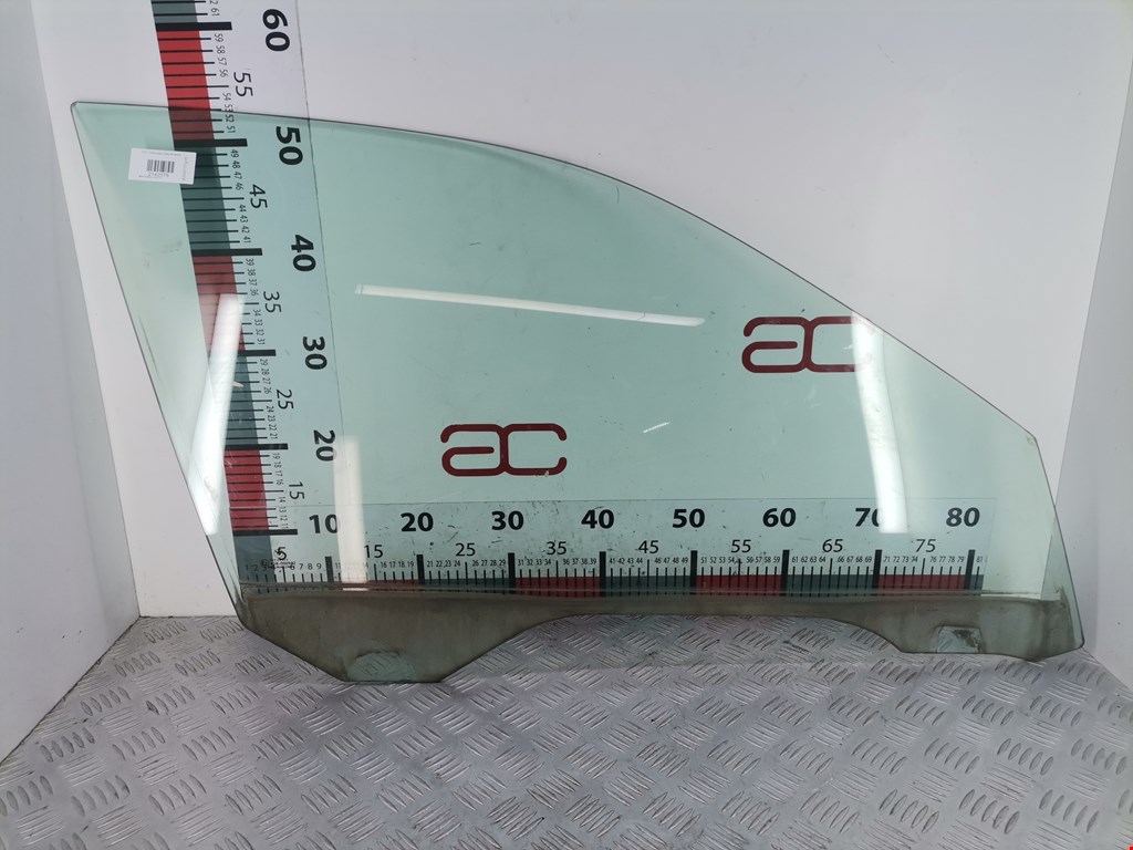 Стекло двери переднее правое BMW 5er 5 серия E39 1995-2004