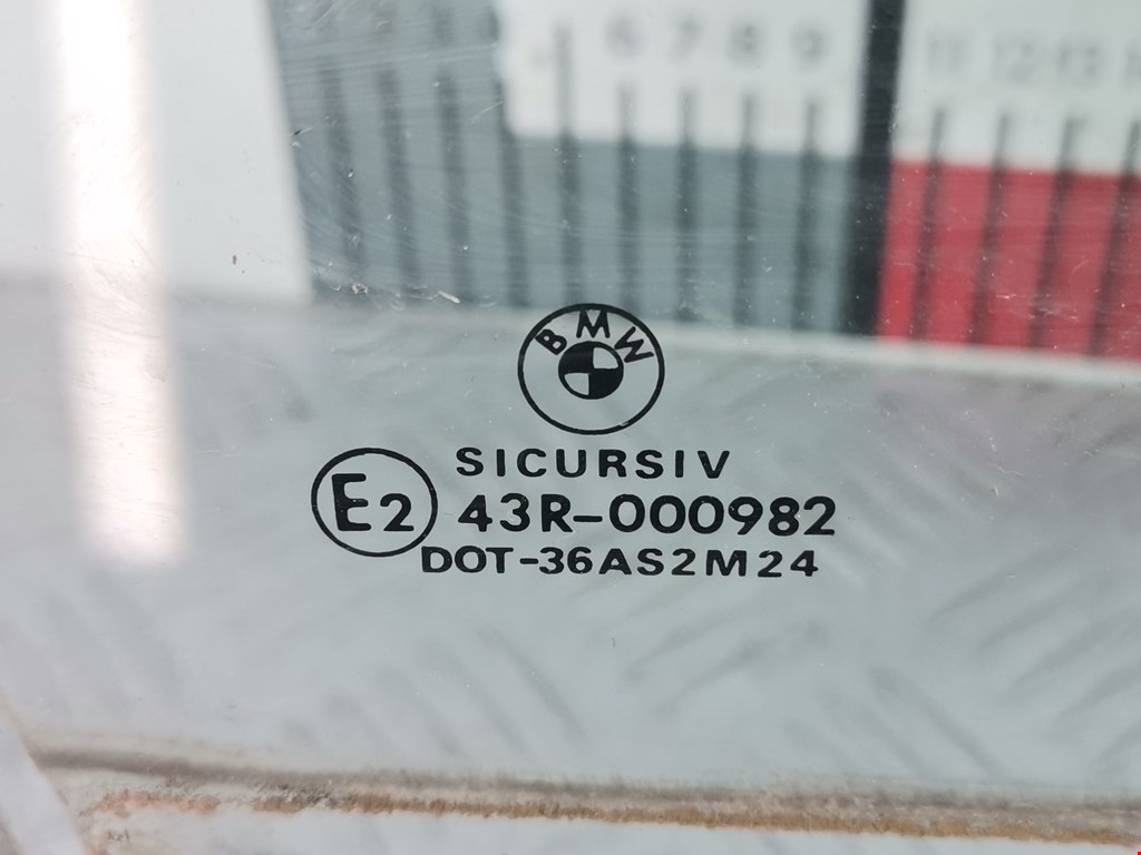 Стекло двери переднее правое BMW 5er 5 серия E39 1995-2004