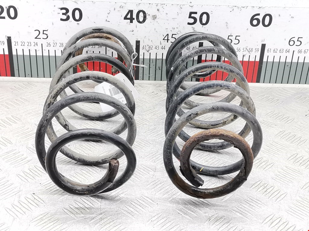 Пружина задняя левая/правая FORD Fusion 2002-2012