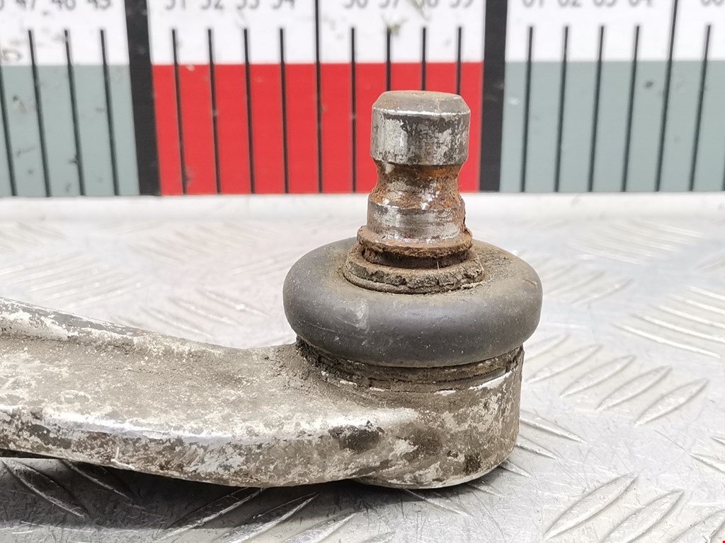 Рычаг передний правый VOLKSWAGEN Passat B5 1997-2005