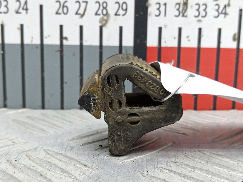 Отбойник (демпфер) Volkswagen Polo 3 (1994-2002)