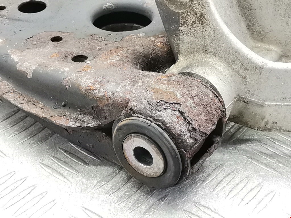 Рычаг передний правый SKODA Fabia MK1 1999-2006