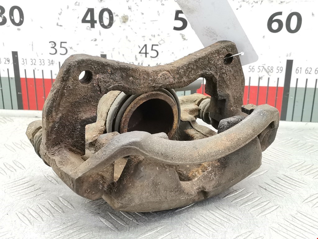 Суппорт передний правый MITSUBISHI Colt Z3 2003-2012