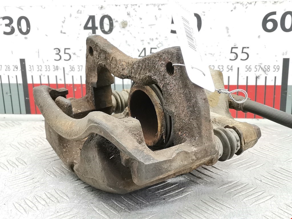 Суппорт передний правый MITSUBISHI Colt Z3 2003-2012