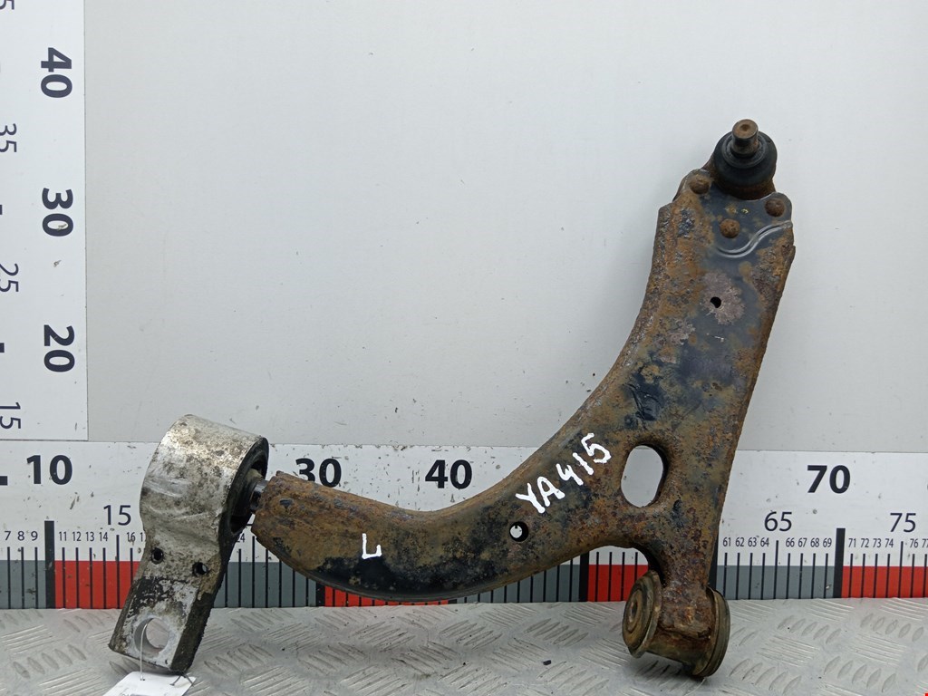 Рычаг передний левый FORD Fiesta 2001-2008