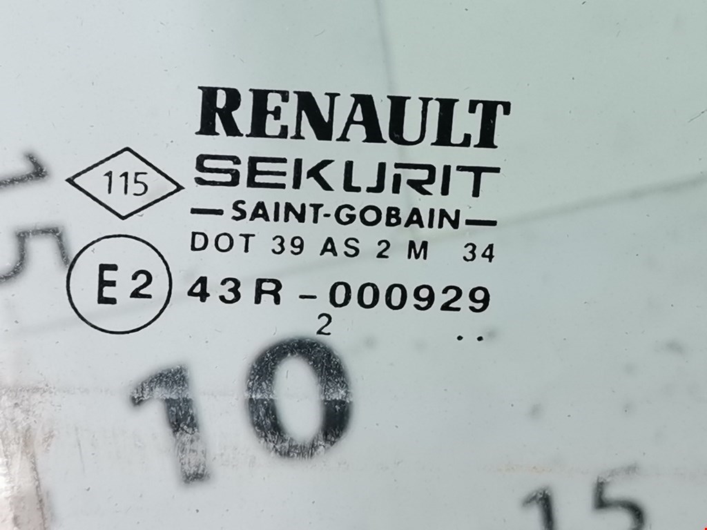 Стекло двери заднее правое RENAULT Laguna 2001-2007