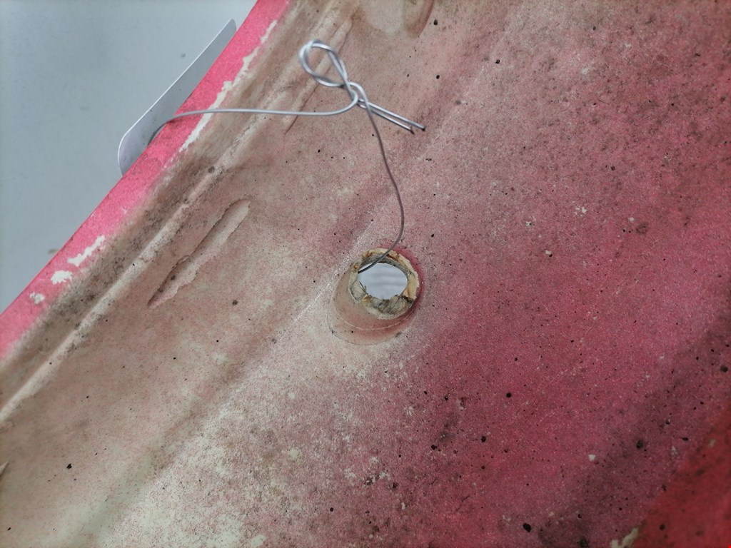 Усилитель переднего бампера (передний) RENAULT Master 1998-2010