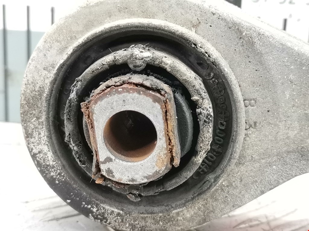 Рычаг передний правый VOLKSWAGEN Passat B5 1997-2005