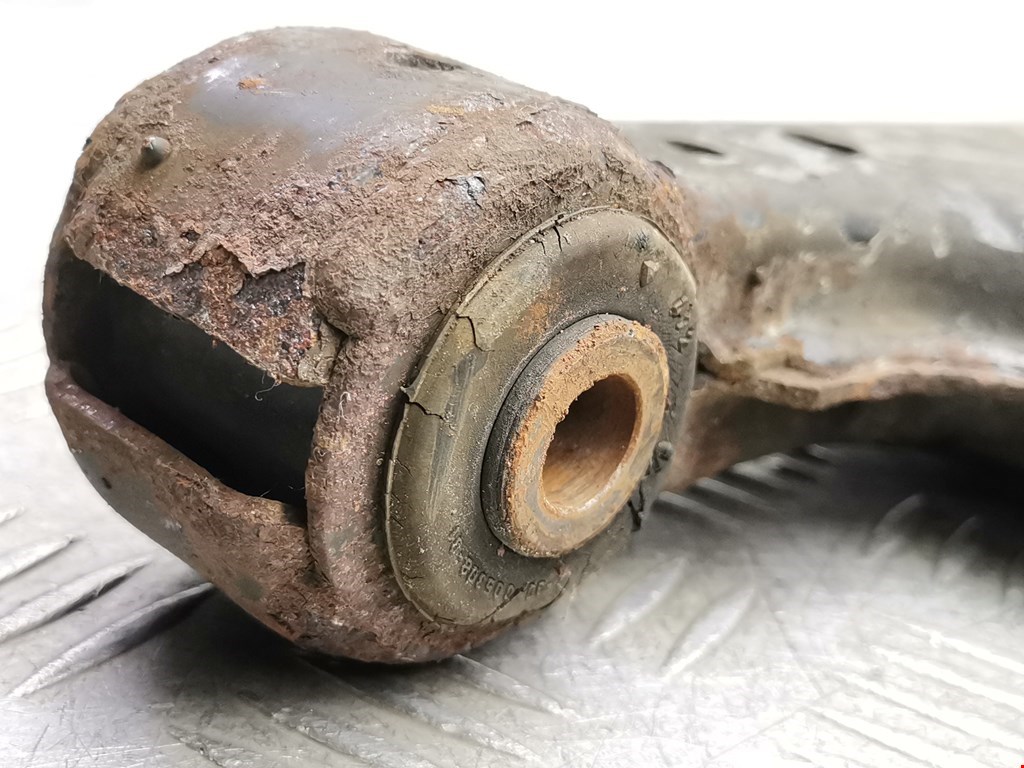 Рычаг передний левый VOLKSWAGEN Golf IV 1997-2003