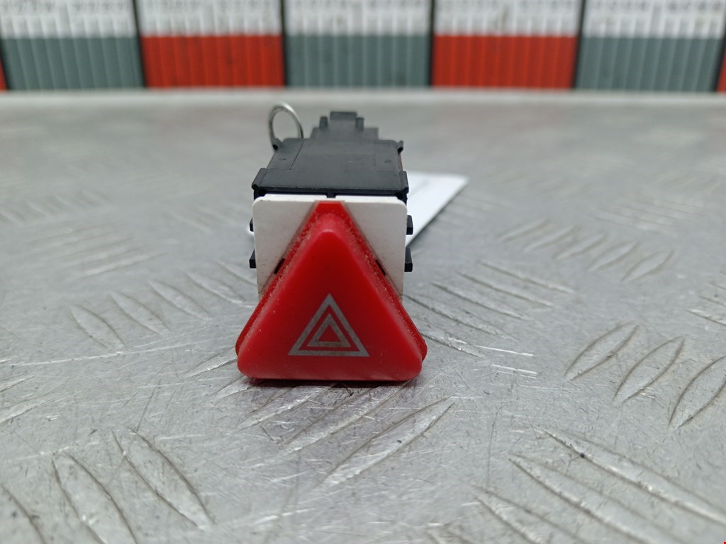 Кнопка аварийной сигнализации (аварийки) SKODA Fabia MK1 1999-2006