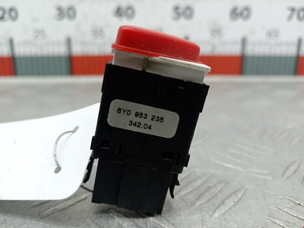 Кнопка аварийной сигнализации (аварийки) SKODA Fabia MK1 1999-2006