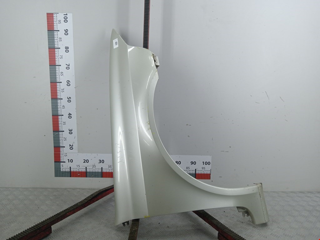 Крыло переднее правое RENAULT Laguna 2001-2007