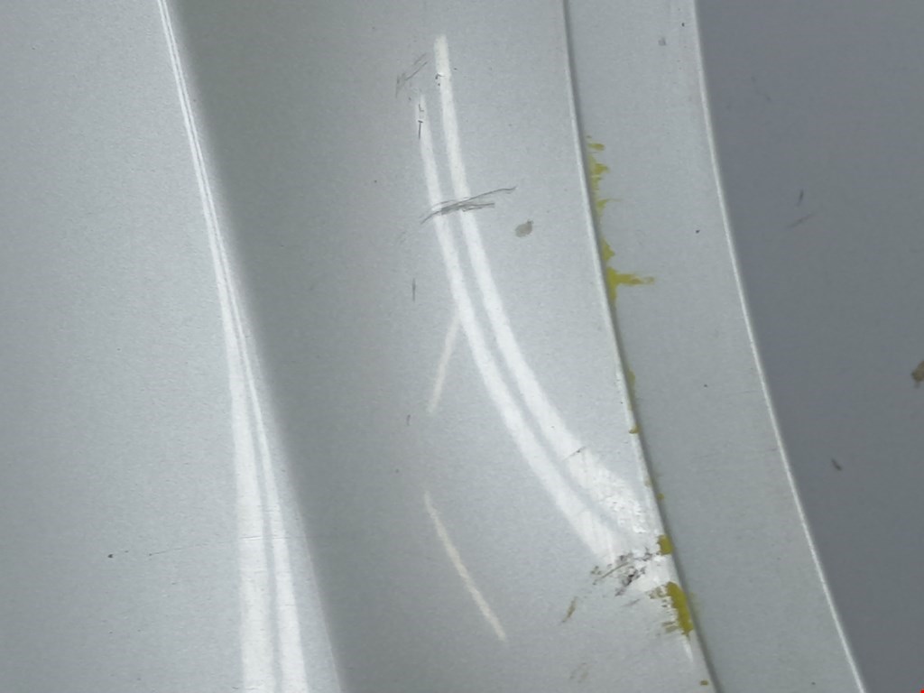 Крыло переднее правое RENAULT Laguna 2001-2007