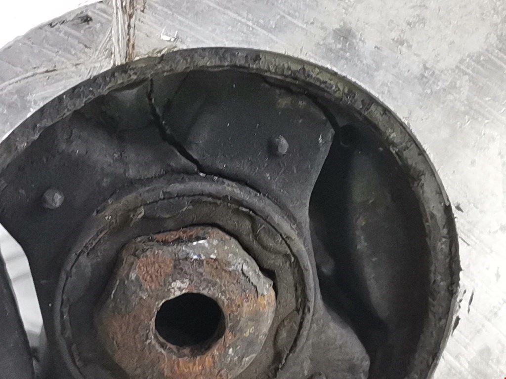 Рычаг передний правый VOLKSWAGEN Caddy III 2004-2015