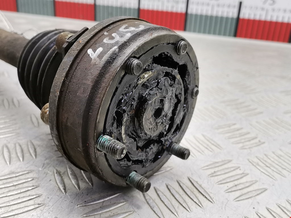 Полуось (привод, приводной вал) передняя левая AUDI A3 8L 1996-2003