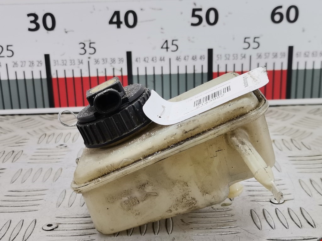 Бачок тормозной жидкости Opel Omega B (1994-2004)