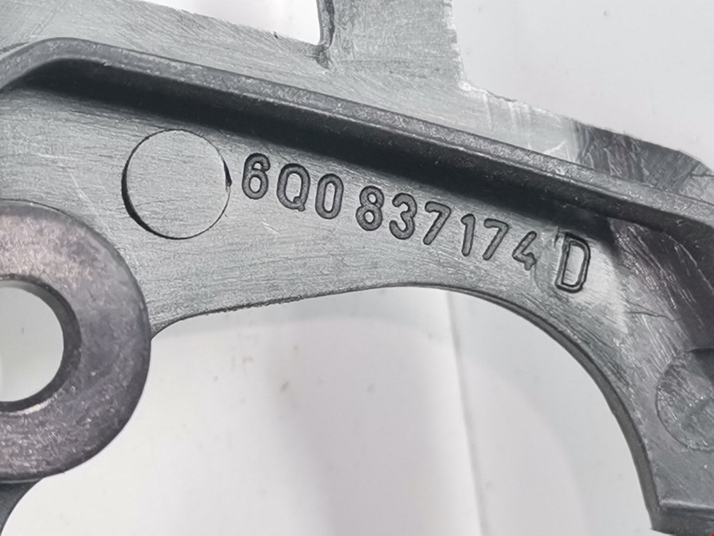 Ручка дверная передняя внутренняя правая VOLKSWAGEN Polo IV 2001-2009