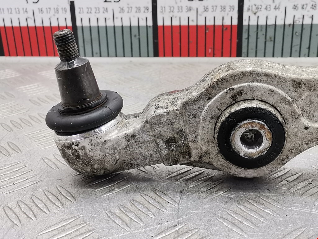 Рычаг передний правый VOLKSWAGEN Passat B5 1997-2005