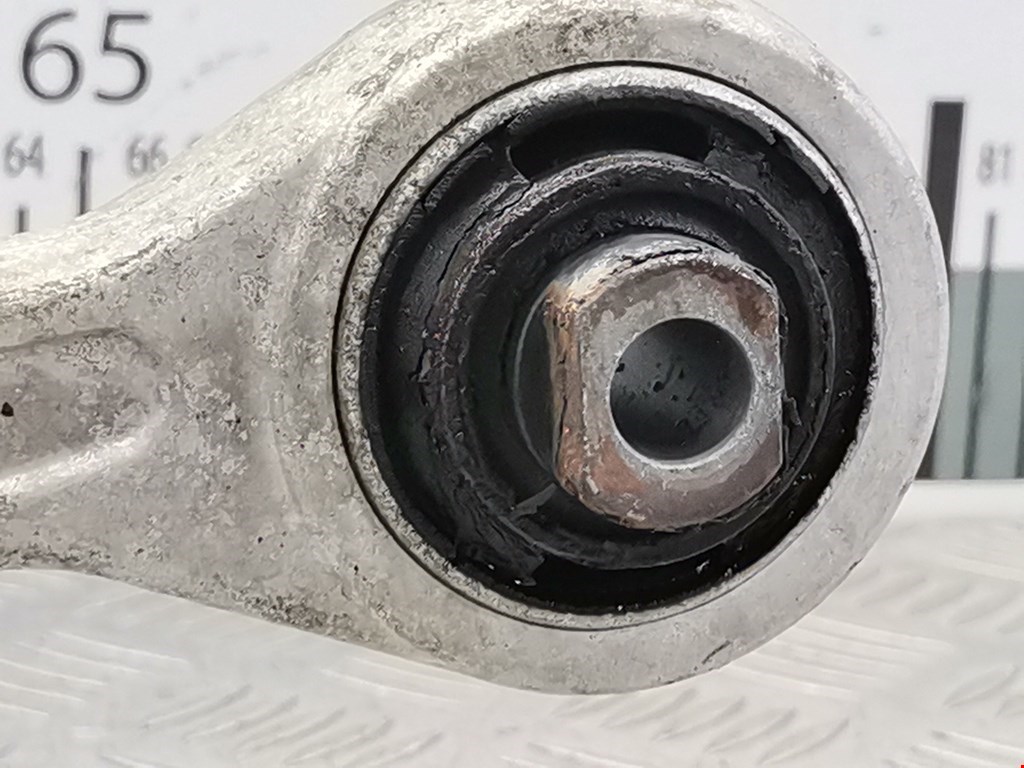 Рычаг передний правый VOLKSWAGEN Passat B5 1997-2005