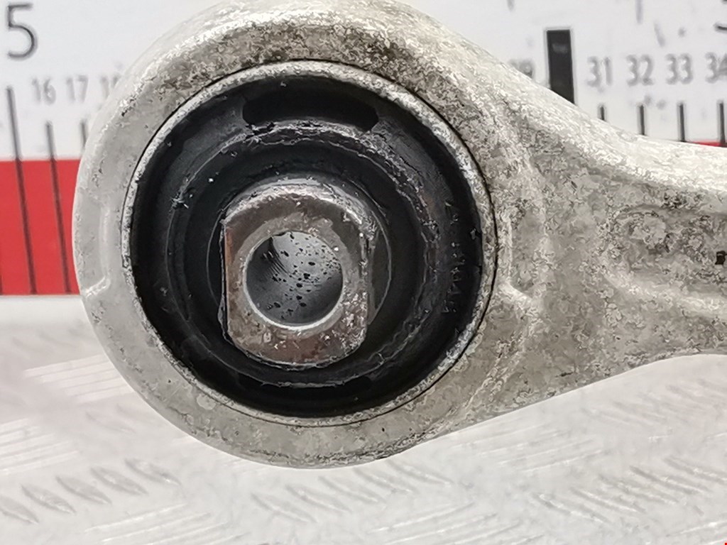 Рычаг передний правый VOLKSWAGEN Passat B5 1997-2005