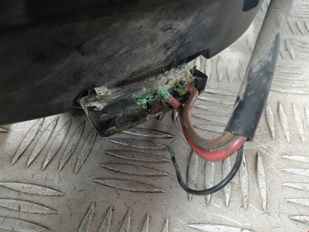 Вентилятор радиатора основного BMW 1er E81\E87 2004-2011