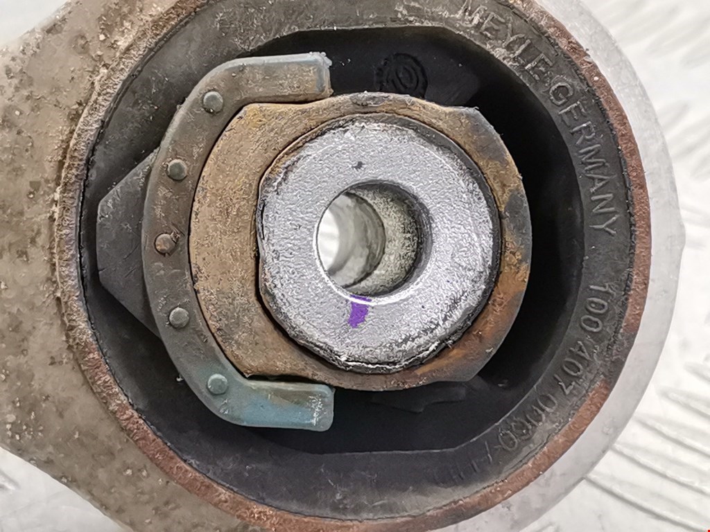 Рычаг передний правый AUDI A6 C5 1997-2004