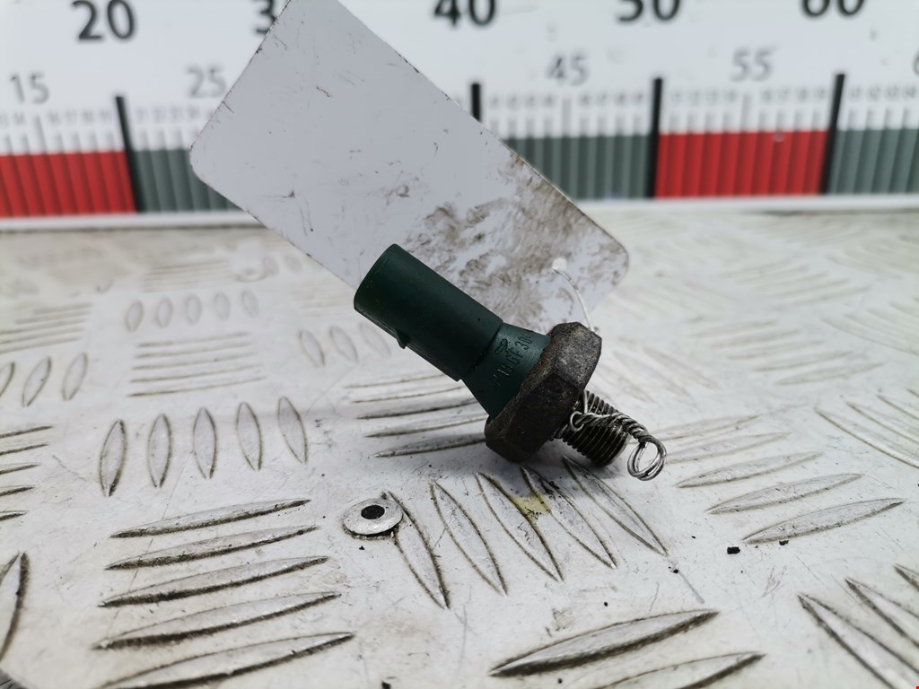 Датчик давления масла VOLKSWAGEN Golf IV 1997-2003