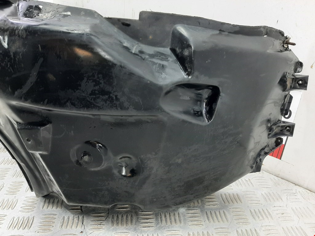 Локер (подкрылок) передний левый FORD Mondeo II 1996-2000