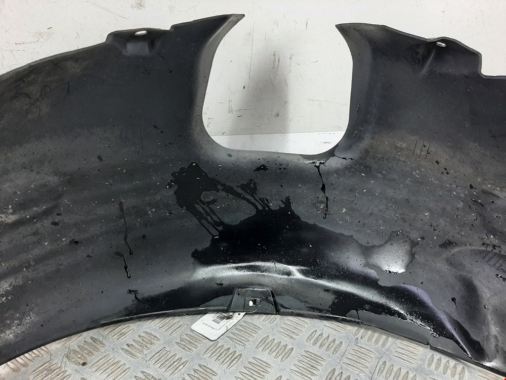 Локер (подкрылок) задний правый FORD Mondeo II 1996-2000