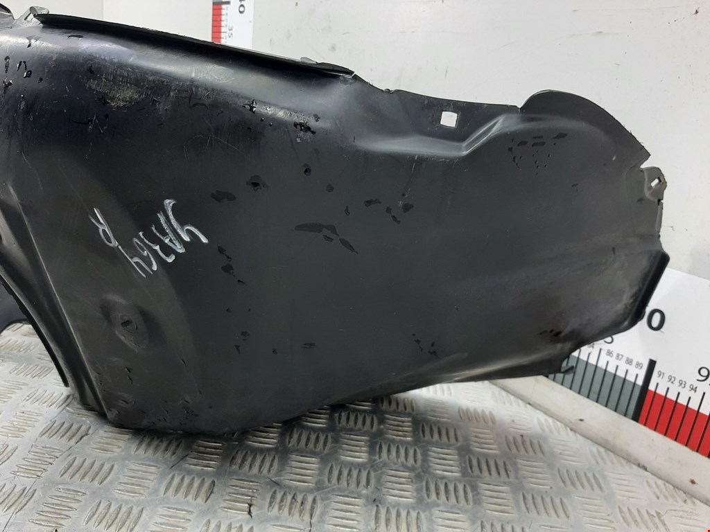 Локер (подкрылок) передний правый FORD Mondeo II 1996-2000