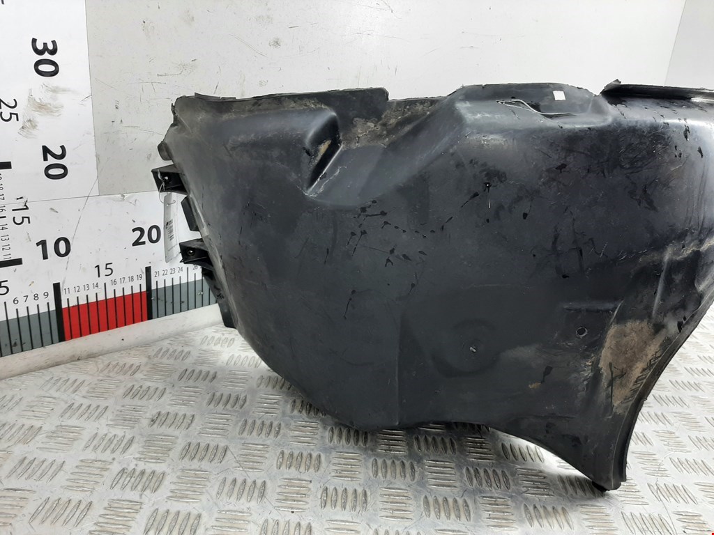 Локер (подкрылок) передний правый FORD Mondeo II 1996-2000