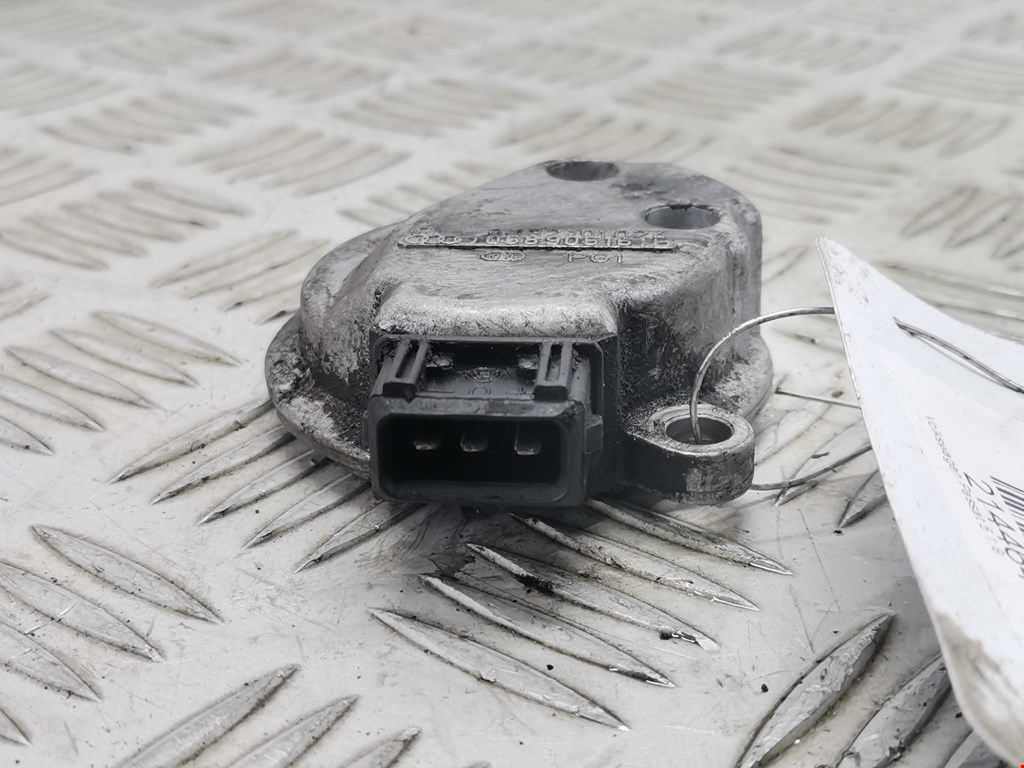 Датчик положения распредвала VOLKSWAGEN Passat B5 1997-2005