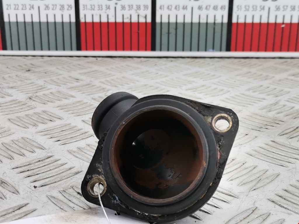 Корпус термостата VOLKSWAGEN Passat B5 1997-2005