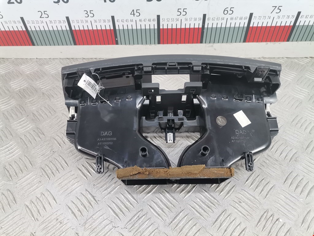 Дефлектор воздушный RENAULT Laguna 2007-2015