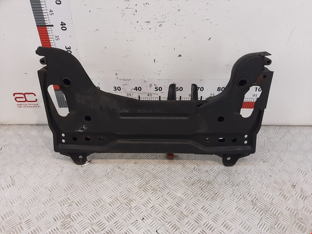 Балка передняя подрамник Ford Fusion (2002-2012)