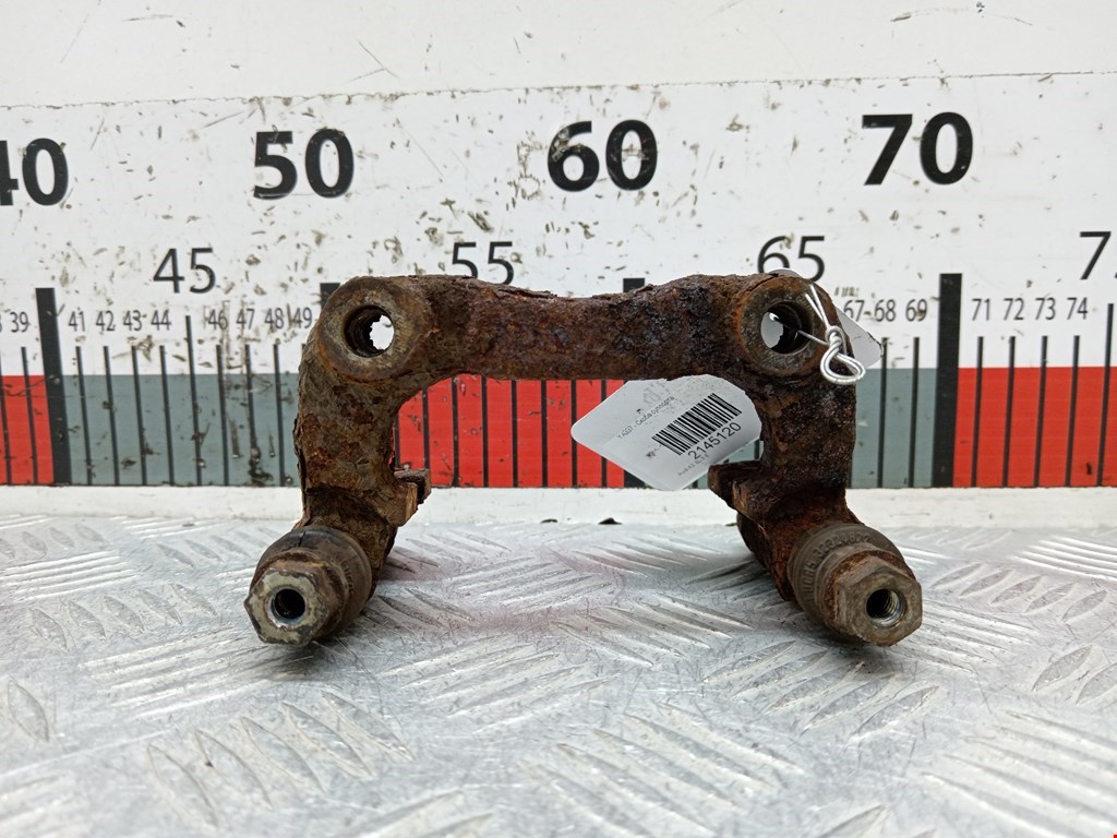 Скоба суппорта Audi A3 8L (1996-2003)