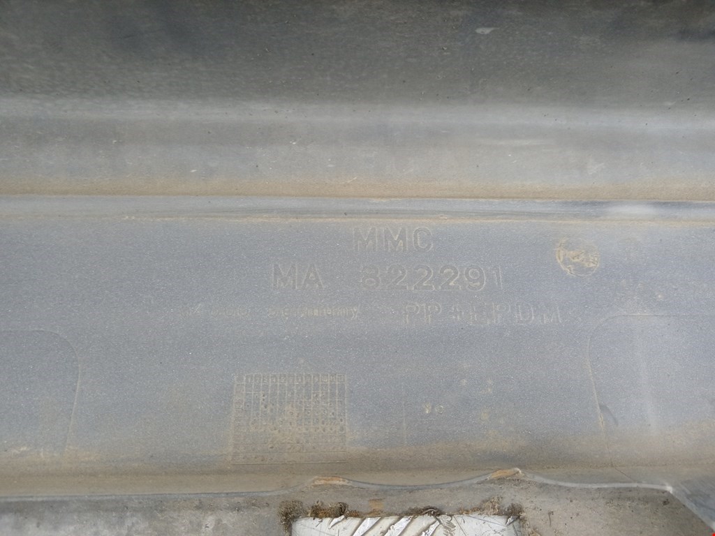 Бампер задний MITSUBISHI Space Star 1999-2006