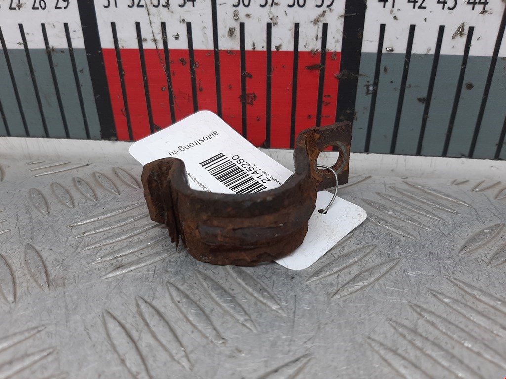 Кронштейн (крепление скоба) стабилизатора переднего Volkswagen Golf 4 (1997-2004)