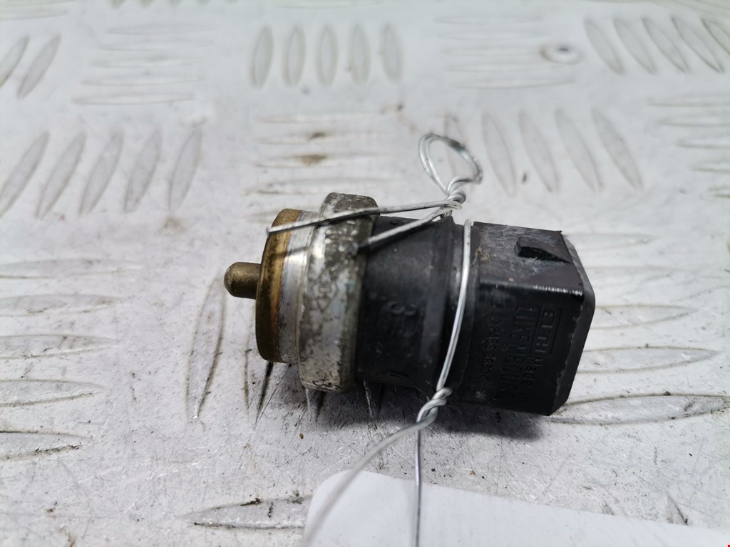 Датчик температуры (охлаждающей жидкости) RENAULT Kangoo 1997-2008