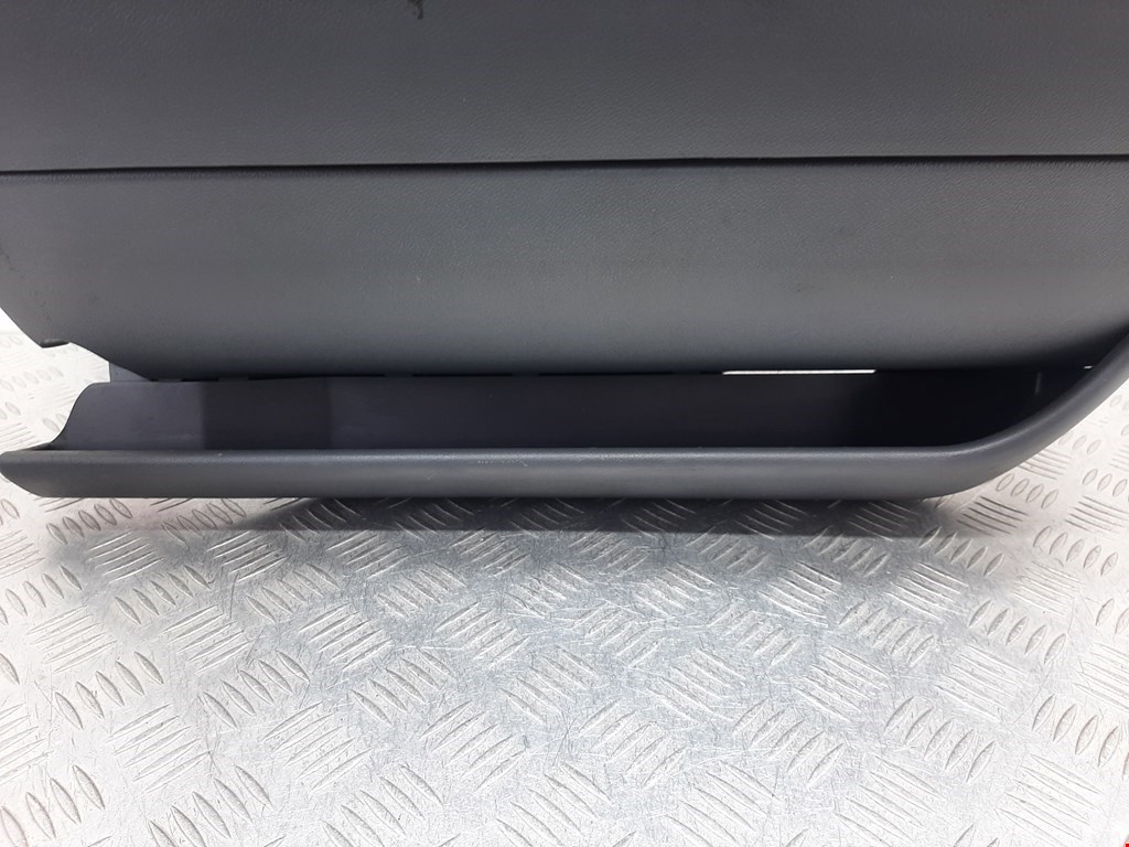 Бардачок SEAT Toledo 1998-2004